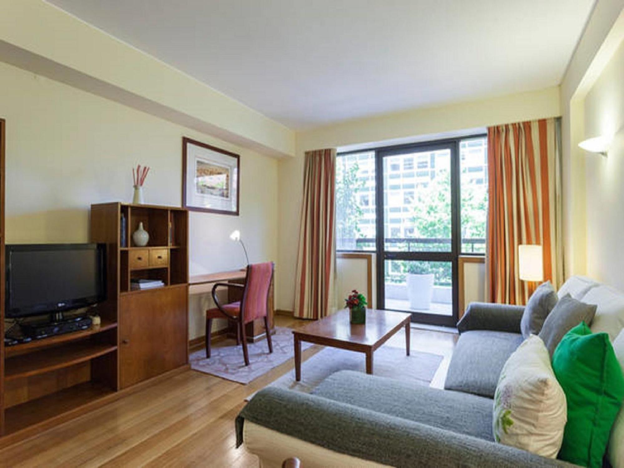Apartment In The Heart Of Lisbon-altis Lisbon